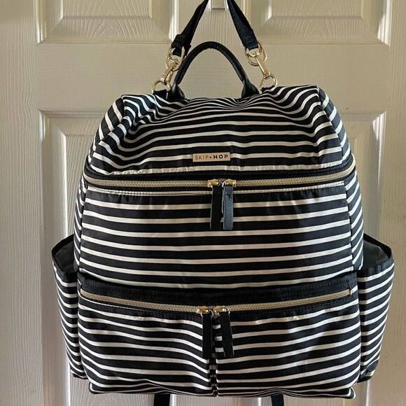 SKIP HOP FLATIRON DIAPER BACKPACK NYLON BLACK-WHITE WITH GOLD TONE HARDWARES - Picture 1 of 13